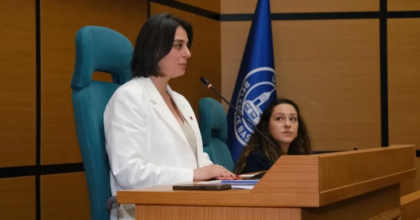 Uskudar belediyesine operasyon belediye baskani gozaltinda MV12ApxK.webp
