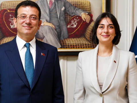 Uskudar belediyesine operasyon ekrem imamoglundan sinem dedetas mesaji merak etmeyin juUXUMkV.png