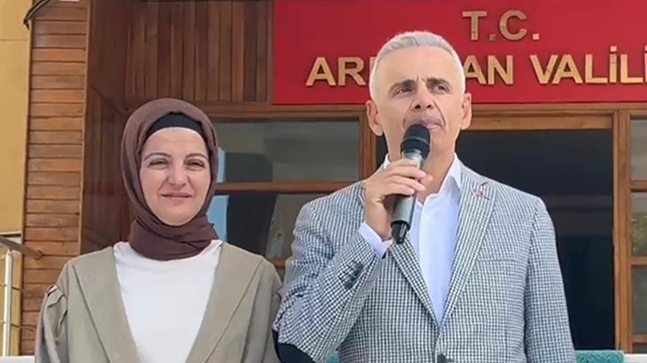 Vali mehmet vali cicekli ardahana veda etti BQC56D3H.jpg