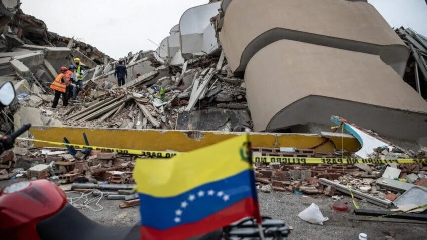 Venezueladaki depremde olu sayisi 5 bini gecti aUy9d1w3.jpg