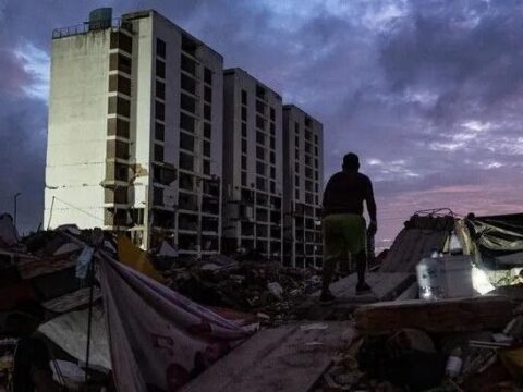 Venezueladaki depremlerde hayatini kaybedenlerin sayisi 4 bin 333e yukseldi xBKNNU7q.jpg