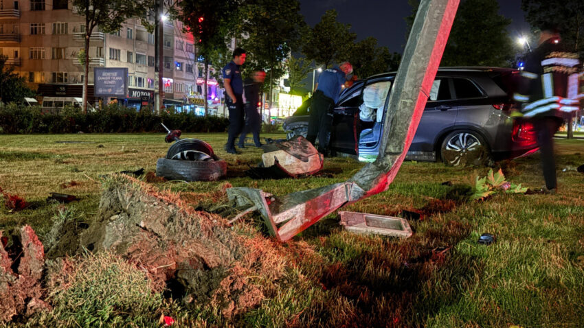 Viraji alamayan suv aydinlatma diregini yerinden soktu 1 yarali LpWhJq7C.jpg