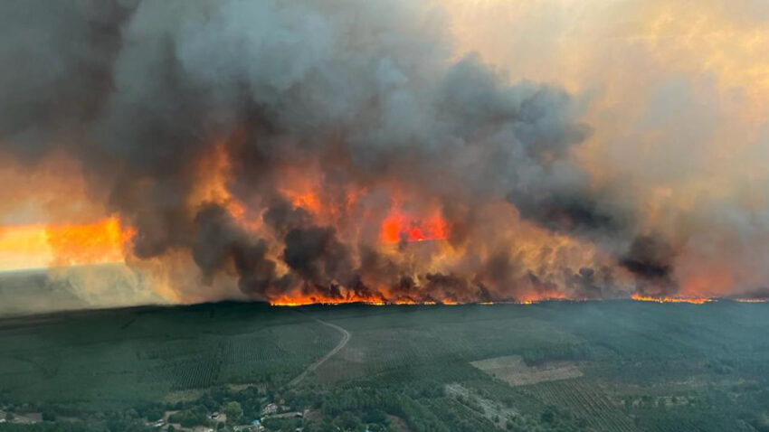 Yanginlarin dumani kentleri sardi hava kalitesi alarm seviyesinde 5Jm5Jsiv.jpg