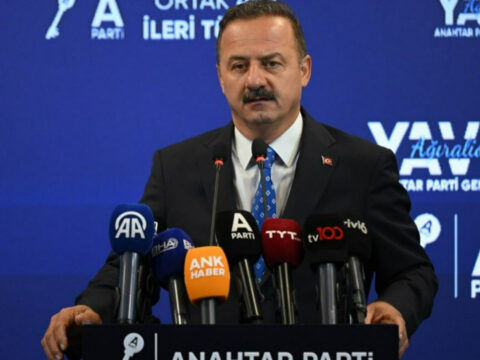 Yavuz agiralioglundan erdogana sert sozler konusurken memleket harika ama gercek oyle degil OAwhyYCz.jpg