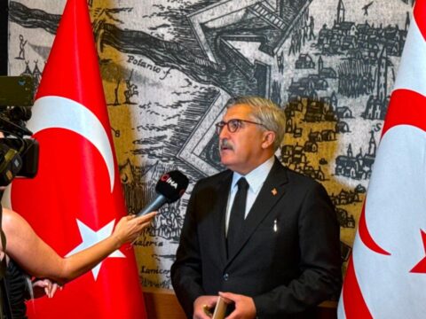 Yayman biz tarihin dogru tarafindayiz UUmZMAuf.jpg