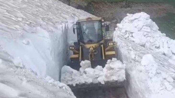 Yazin ortasinda karla mucadele goruntuler karstan bwBsLUNS.jpg
