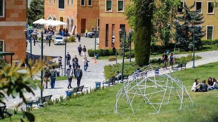 Yeditepe universitesinden ayet yazili pankartin kapatilmasina iliskin aciklama uvtswl6a.jpg