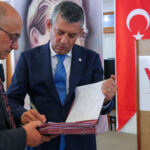 Yeni parti turkiyeyi nasil yonetecegini acikladi tuzuk ve programda sosyal demokrat vurgusu wXHUgNhK.jpg