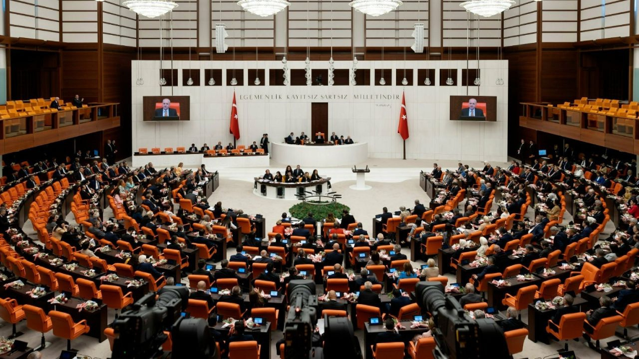 YENİ Parti’nin ilk önergesi AKP-MHP oylarıyla reddedildi