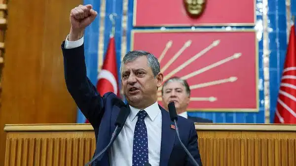 Yeni partinin kurulusuyla tbmmde sandalye dagilimi degisiyor ana muhalefet yeni parti olacak gpsKZqLy.jpg
