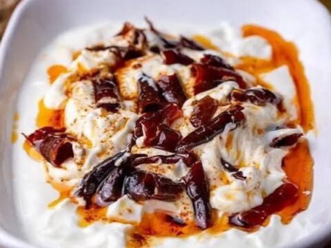 Yogurt ve aci biberin mukemmel uyumu atom meze tarifi zH2LNRcY.jpg