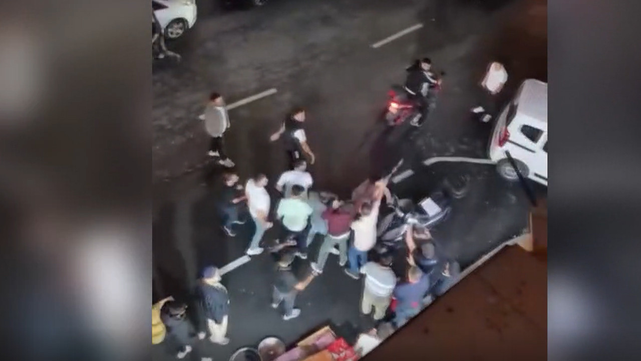 Zabıta esnaf arasında tekmeli yumruklu kavga: Polis devreye girdi