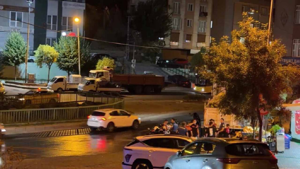 14-yasindaki-cocuk-49-yasindaki-kadinin-burnunu-kirdi-yetmedi-kardesini-de-bicakladilar-l6OySmRu.jpg