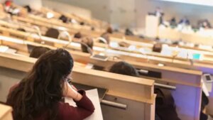 2026-2027-universite-kayitlari-ne-zaman-universite-kayitlari-kac-gun-surecek-gerekli-belgeler-fhZuNyYI.jpg