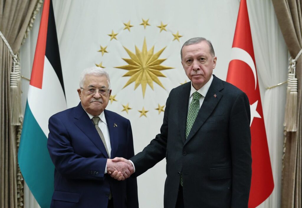 abbas-11-13-agustosta-turkiyeyi-ziyaret-edecek-nYRwYc8a.jpg