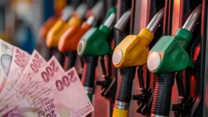 benzin-ve-motorin-fiyatlarina-dev-zam-yolda-gece-yarisi-tabelalar-degisecek-bks3WxuC.jpg