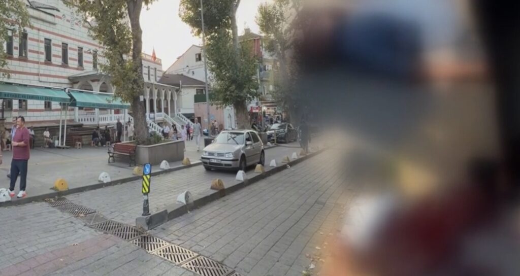beykozda-kanli-park-kavgasi-laf-atinca-oldurdu-APYDxhFb.jpg