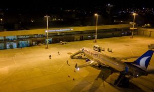 canakkale-havalimaninda-temmuzda-9952-yolcu-7typRhNZ.jpg
