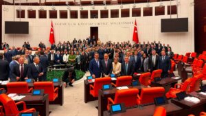 cerceve-yasa-tbmmde-kabul-edildi-iste-12-maddelik-kanunun-tam-metni-Iev5EUQ6.jpg