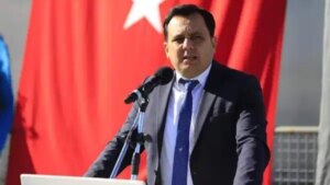 chpden-istifa-etti-belediye-meclis-uyeleriyle-yeni-partiye-gececek-Xmgd5PAH.jpg
