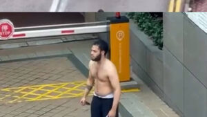 ciplak-ayaklarla-dehset-sacti-yoldan-gecene-saldirdi-hizmetliyi-sirtindan-bicakladi-EPW8vqeh.jpg