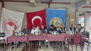 dedeobaya-3-traktor-teslim-edildi-FwvdZDW1.jpg
