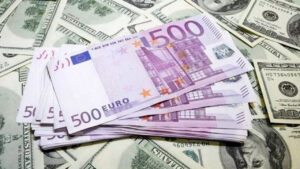 dolar-bugun-ne-kadar-euro-bugun-ne-kadar-iste-12-agustos-2026-guncel-doviz-iKJMJuiV.jpg