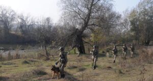 edirnede-durdurulan-araclarda-9-kacak-gocmen-yakalandi-lKunmNpJ.jpg