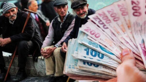 emeklilerin-eylul-oncesi-hesaplarina-25-bin-tl-yatacak-ZLFXSfha.jpg