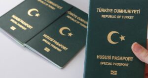 icisleri-bakanligindan-beklenen-yesil-pasaport-aciklamasi-geldi-LXXBEuGp.jpg