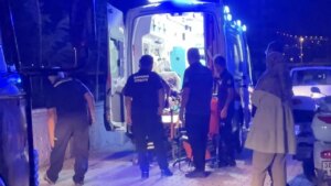 ilac-icerek-bileklerini-keserek-ve-dogalgazi-acik-birakarak-intihara-kalkisti-ekipler-kurtardi-aKaB9ffu.jpg