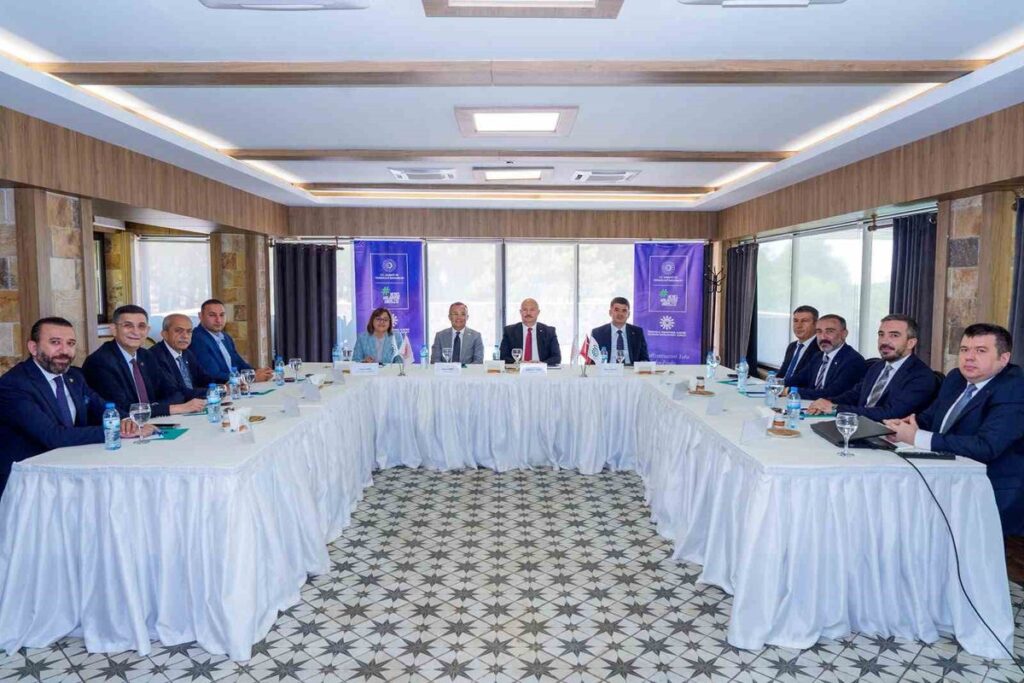 ipekyolu-kalkinma-ajansi-yonetim-kurulu-gaziantepte-toplandi-ORtuIRi1.jpg