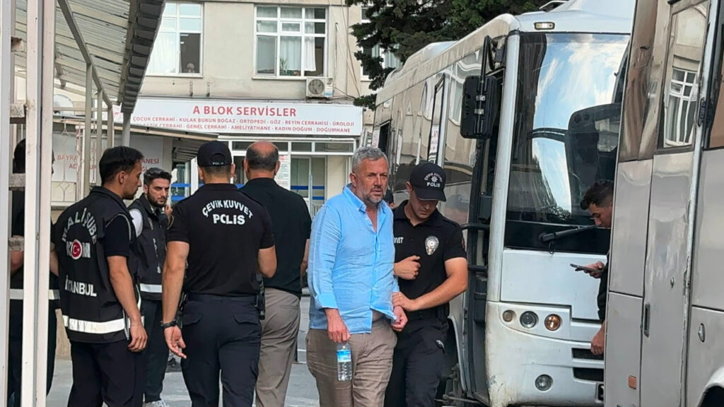 kusadasi-belediyesi-sorusturmasinda-14-kisi-tutuklandi-41SDQujm.jpg