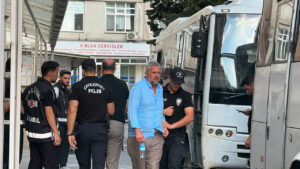 kusadasi-belediyesi-sorusturmasinda-14-kisi-tutuklandi-41SDQujm.jpg