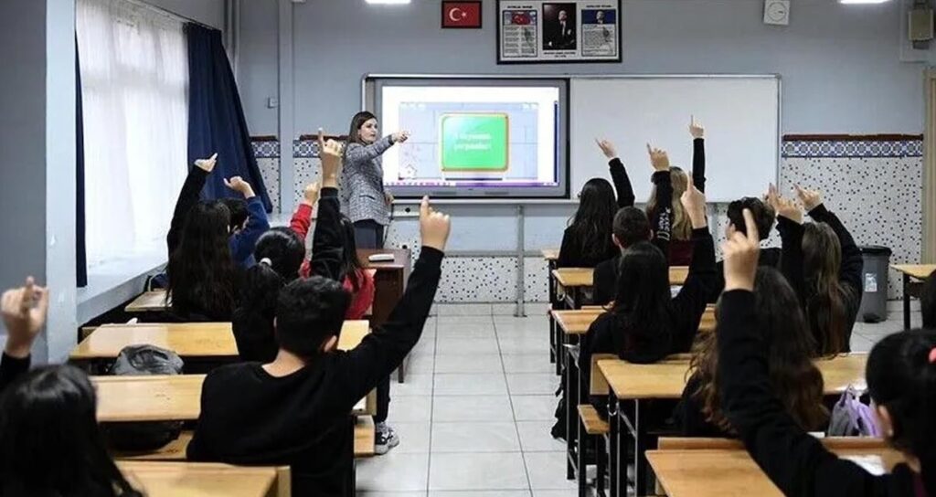 ogretmenlerin-merakla-bekledigi-atama-sonuclari-aciklandi-zjmdy73k.jpg