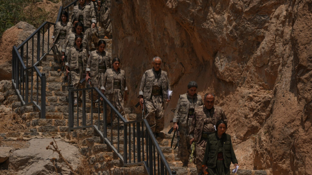 pkklilarin-donusunde-yanit-bekleyen-sorular-askerlikleri-ve-calisma-kosullari-QSPBMCgK.jpg