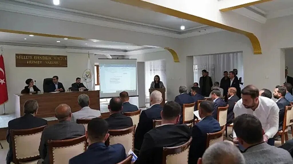 siverekte-belediye-meclisi-baslik-parasini-kaldirdi-VrAJ5pYZ.jpg