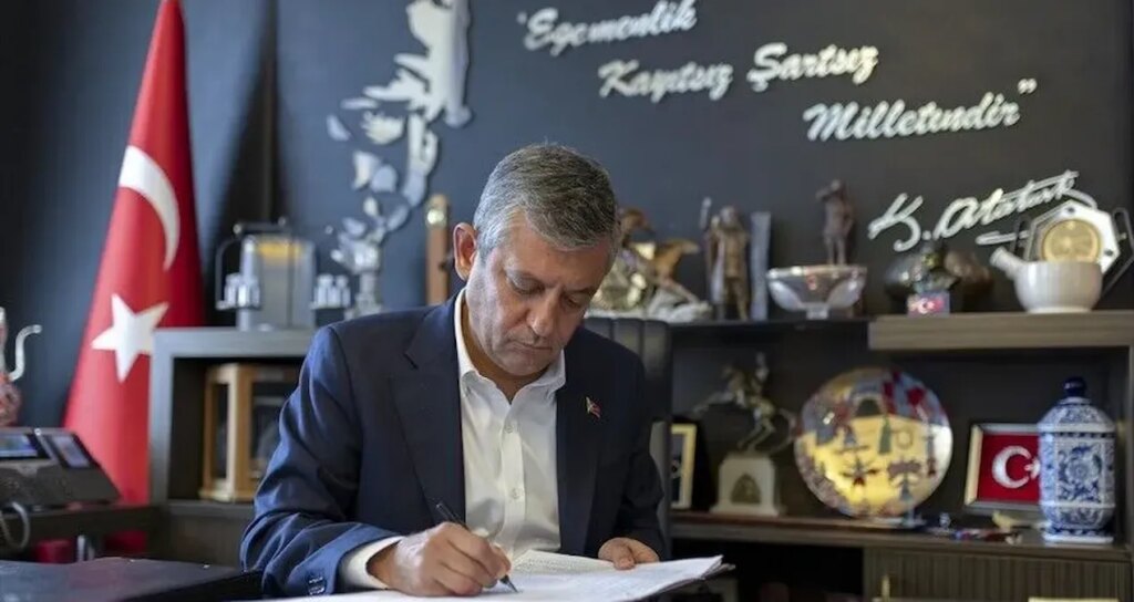 son-dakika-ozgur-ozelin-dokunulmazlik-dosyasi-meclise-sunuldu-NYFBSANz.jpg