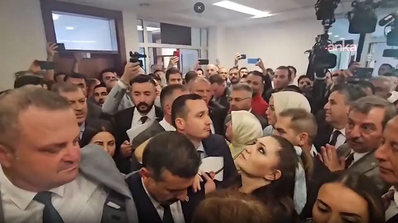 TBMM Adalet Komisyonu’nda ‘süreç yasası’ gerginliği: İzdiham yaşandı, ezilme tehlikesi geçirdiler!