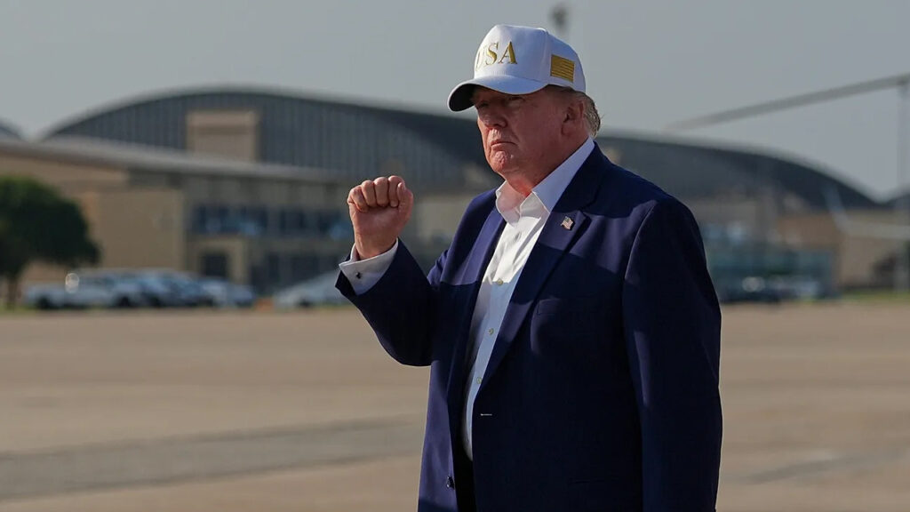 trumptan-hurmuz-bogazi-cikisi-jG7e7fOO.jpg