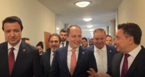 uc-lider-yan-yana-goruntulendi-yeni-ittifakin-ilk-fotografi-mi-kApyEEJt.jpg