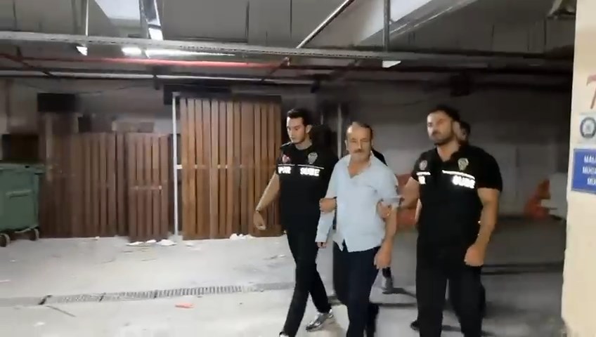 UltrAslan liderinin evinden servet çıktı. Sebahattin Şirin’in evinde 8.5 saat süren arama
