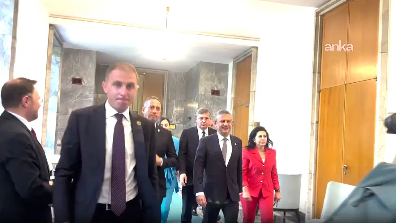YENİ Parti ‘çerçeve yasa’ konulu kapalı grup toplantısı yaptı
