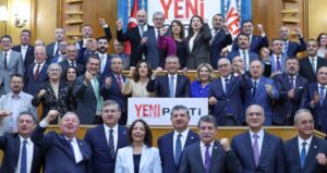 yeni-partide-bu-vekiller-hayir-oyu-verecek-MWl5y3g7.jpg